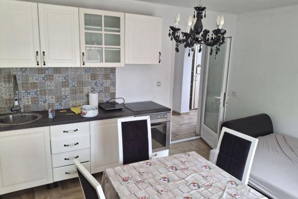 izdavanje, soba,
dobanovci-surcin-beograd, 971142, dvokrevetna-dobanovci