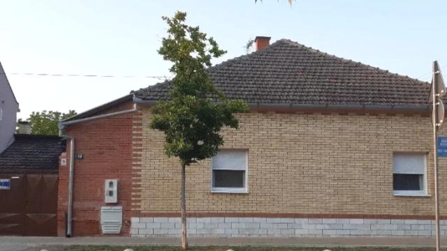 Kuća, Trosoban, Prodaja, 92m2, Milosa Crnjanskog 68