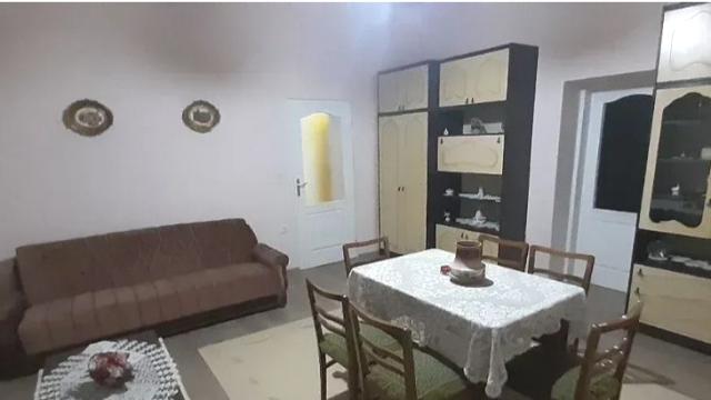 Kuća, Trosoban, Prodaja, 92m2, Milosa Crnjanskog 68