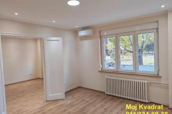 izdavanje, stanova,
ekonomski-fakultet-savski-venac-beograd, 971509, trosoban-licka