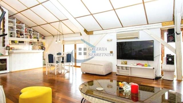 Stan, Trosoban, Prodaja, 110m2, Dorćol, Stari grad, Cara Uroša