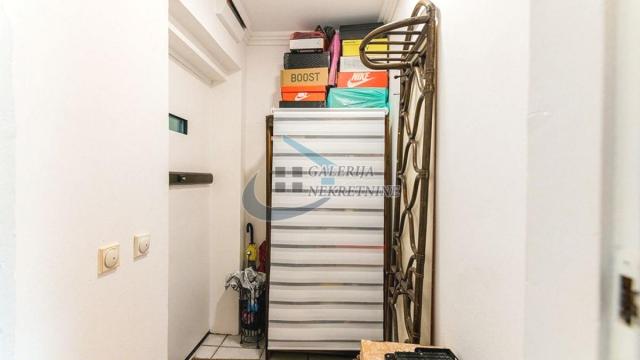 Stan, Trosoban, Prodaja, 110m2, Dorćol, Stari grad, Cara Uroša