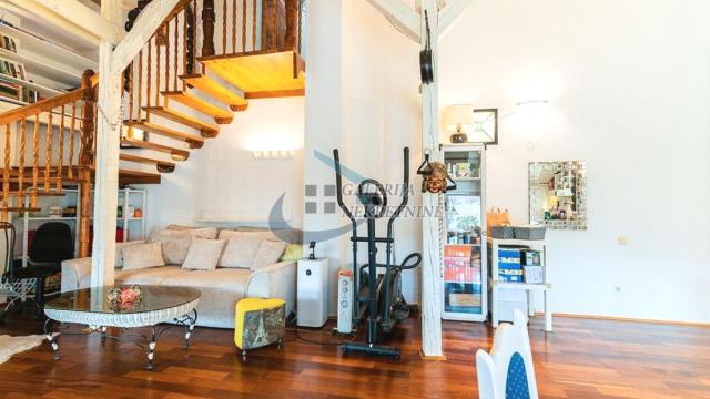 Stan, Trosoban, Izdavanje, 110m2, Dorćol, Stari grad, Cara Uroša
