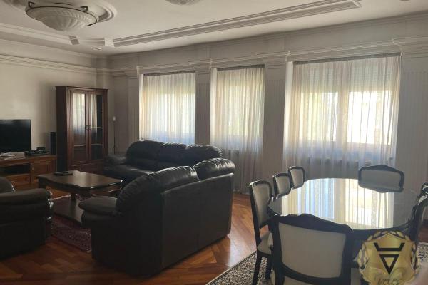 izdavanje, stanova,
slavija-vracar-beograd, 971497, trosoban-alekse-nenadovica