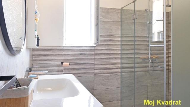 Stan, Dvosoban, Prodaja, 44m2, Skadarlija, Stari grad, Francuska