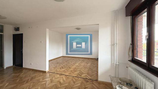 Stan, Trosoban, Prodaja, 76m2, Centar, Gradska lokacija, Jagodina