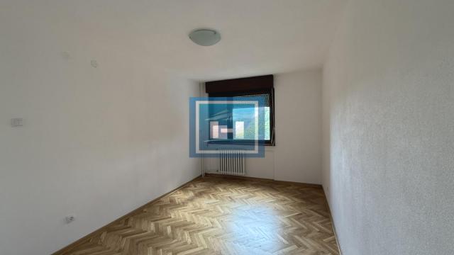 Stan, Trosoban, Prodaja, 76m2, Centar, Gradska lokacija, Jagodina