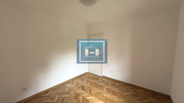 Stan, Trosoban, Prodaja, 76m2, Centar, Gradska lokacija, Jagodina