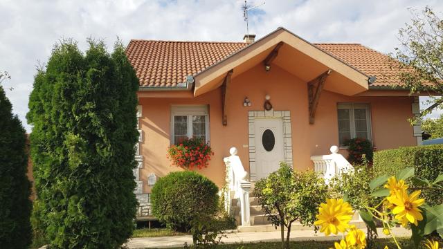 Kuća, Dvosoban, Prodaja, 72m2, Sombor