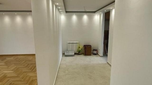 Stan, četvorosoban, Prodaja, 120m2, Banovo brdo, Čukarica, Slavonskih brigada