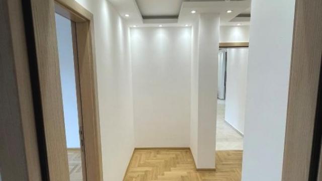 Stan, četvorosoban, Prodaja, 120m2, Banovo brdo, Čukarica, Slavonskih brigada