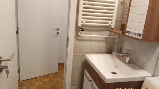 Stan, četvorosoban, Prodaja, 110m2, Bežanijska kosa 2, Novi Beograd, Marka Čelebonovića