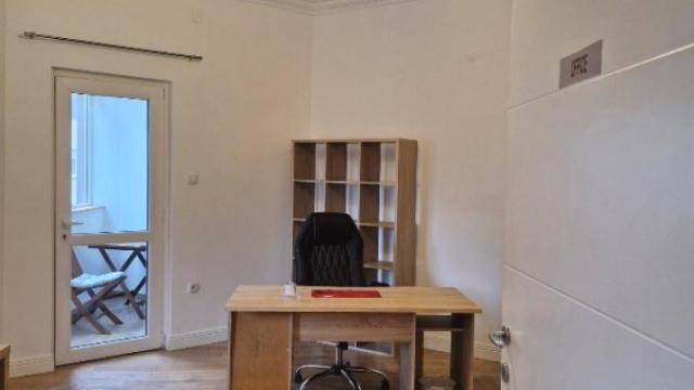 Poslovni prostor, Trosoban, Izdavanje, 72m2, Kalenić pijaca, Vračar, Njegoševa
