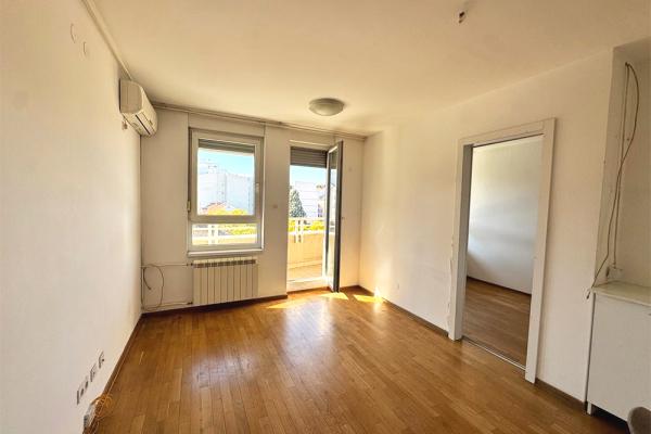 prodaja, stanova,
beograd, 973336, dvoiposoban-dimitrija-tucovica