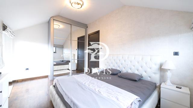 Stan, Trosoban, Prodaja, 102m2, Osmana Đikića