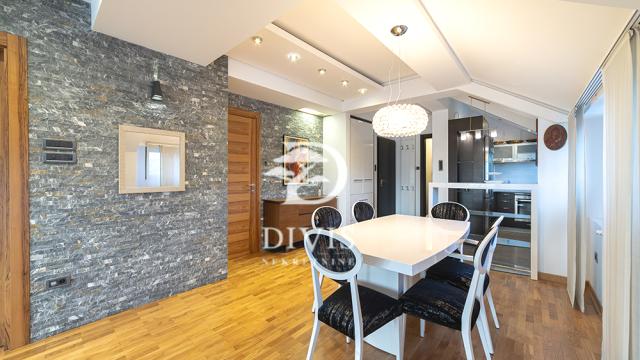 Stan, Trosoban, Prodaja, 102m2, Osmana Đikića