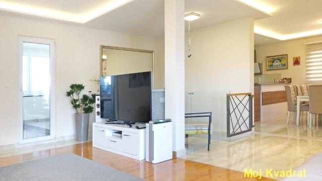 Stan, Petosoban, Prodaja, 144m2, Medaković 3, Voždovac, Olge Spiridonović (Mokroluška)