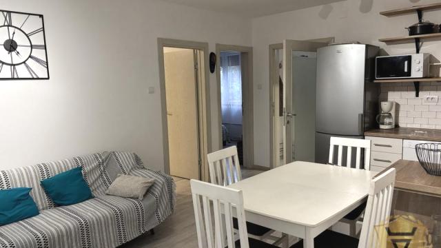 Kuća, Dvoiposoban, Izdavanje, 65m2, Banovo brdo, Čukarica, Blagoja Parovića