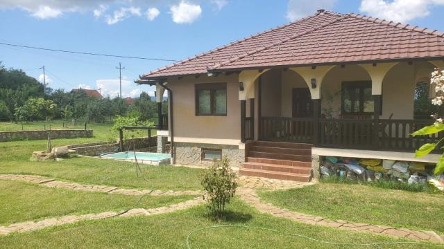 Kuća, četvorosoban, Prodaja, 250m2, Žbevac, Okolno mesto, Zbevac