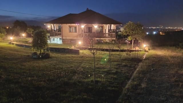 Kuća, četvorosoban, Prodaja, 250m2, Žbevac, Okolno mesto, Zbevac