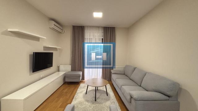 Stan, Jednosoban, Izdavanje, 42m2, Centar, Gradska lokacija, Jagodina