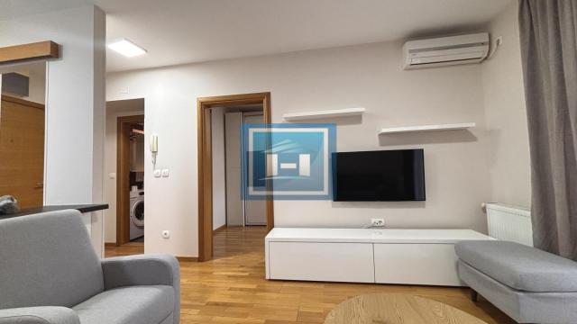 Stan, Jednosoban, Izdavanje, 42m2, Centar, Gradska lokacija, Jagodina