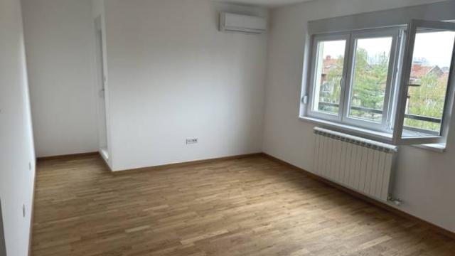 Stan, Trosoban, Izdavanje, 67m2, Dva bela goluba