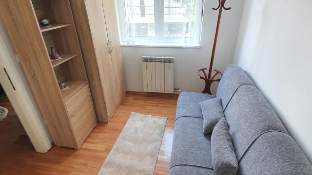 Stan, Dvoiposoban, Izdavanje, 43m2, Dubljanska