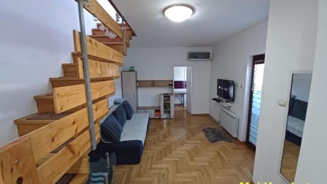 Kuća, četvoroiposoban, Prodaja, 108m2, Učiteljsko naselje, Zvezdara, Kačićeva