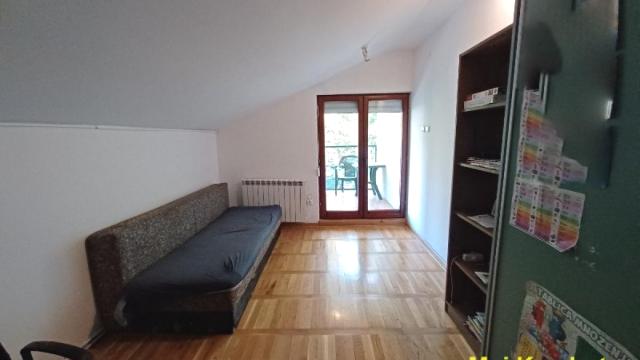 Kuća, četvoroiposoban, Prodaja, 108m2, Učiteljsko naselje, Zvezdara, Kačićeva