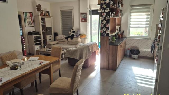 Stan, Trosoban, Prodaja, 71m2, Stari Banovci, Okolno mesto, Pere Čodanovića