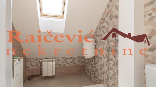 Kuća, Petosoban, Prodaja, 220m2, Rušanj, Čukarica, Beogradska 1 deo