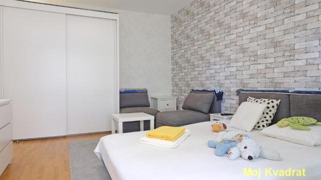 Stan, četvorosoban, Prodaja, 103m2, Blok 67 (Belvil), Novi Beograd, Jurija Gagarina