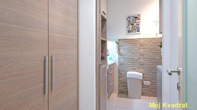 Stan, četvorosoban, Prodaja, 103m2, Blok 67 (Belvil), Novi Beograd, Jurija Gagarina