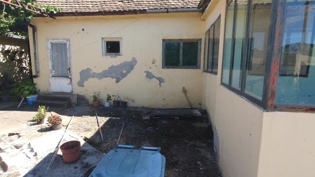 Kuća, Trosoban, Prodaja, 104m2, Irig