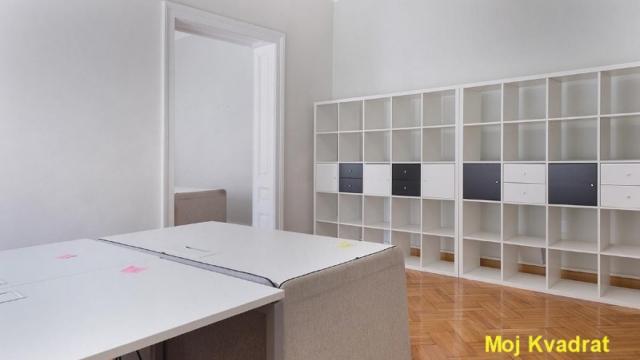 Stan, Petosoban, Izdavanje, 239m2, Kalemegdan, Stari grad, Cara Uroša