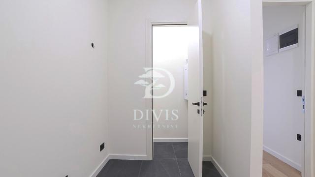 Stan, Trosoban, Prodaja, 70m2, Bulevar despota Stefana