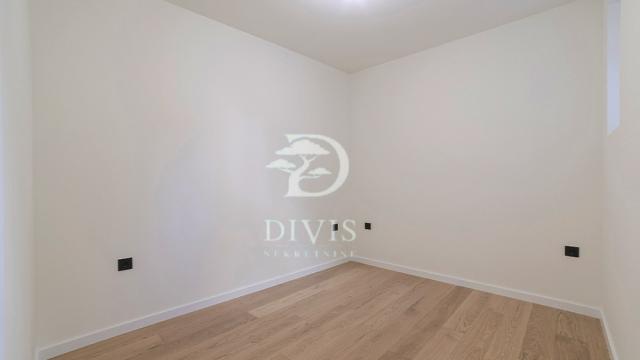 Stan, Trosoban, Prodaja, 70m2, Bulevar despota Stefana