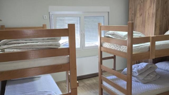 Kuća, Izdavanje, 500m2, Ledine, Novi Beograd, Vinogradska