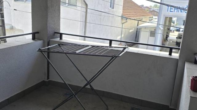 Kuća, Izdavanje, 500m2, Ledine, Novi Beograd, Vinogradska