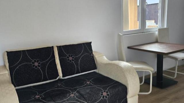 Kuća, Petosoban, Izdavanje, 120m2, Borča, Palilula, Devička