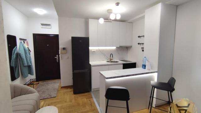 Stan, Garsonjera, Izdavanje, 31m2, Djeram pijaca, Zvezdara, Đevđelijska