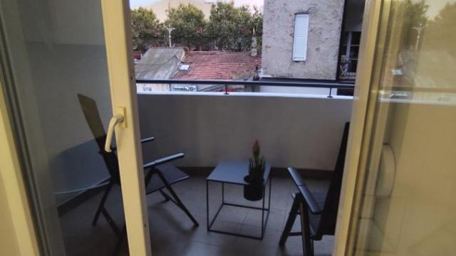 Stan, Garsonjera, Izdavanje, 31m2, Djeram pijaca, Zvezdara, Đevđelijska