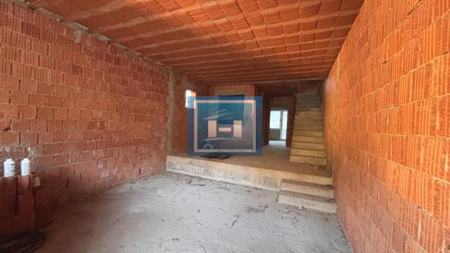 Kuća, Prodaja, 452m2, Centar, Gradska lokacija, Jagodina