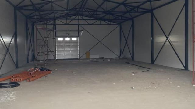 Poslovni prostor, Izdavanje, 300m2, Okolno mesto, Paraćin