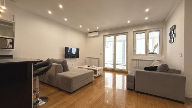 Stan, Troiposoban, Izdavanje, 71m2, Tetovska