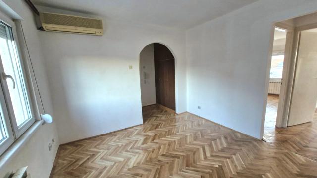 Stan, Dvosoban, Prodaja, 47m2, Venizelosova