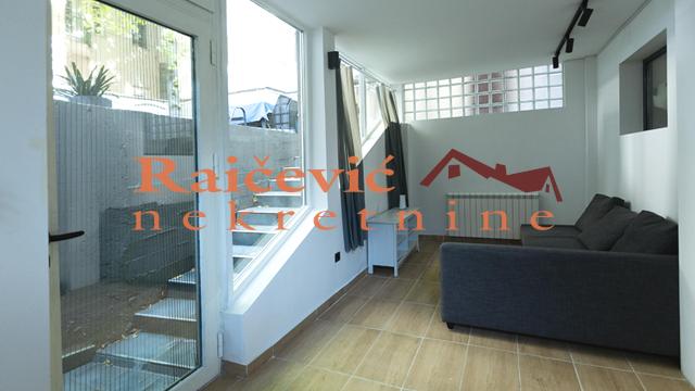 Kuća, Petosoban, Prodaja, 204m2, Stari grad, Studentski trg