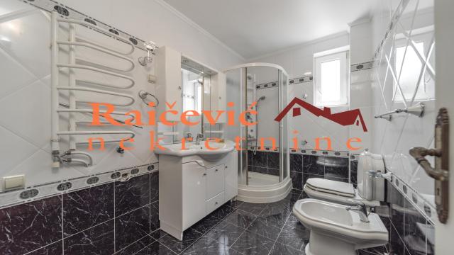 Kuća, Izdavanje, 544m2, Trošarina, Voždovac, Beranska