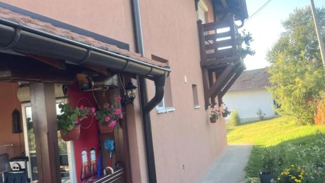 Kuća, Trosoban, Prodaja, 160m2, Brdjani, Okolno mesto, Brdjani